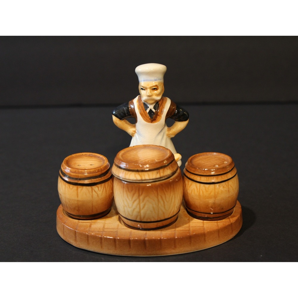 Vintage Chef With Barrel Containers Salt & Pepper Shakers Set 60s. Japan H/P (M)